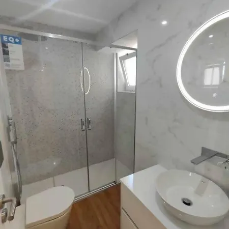 Breezy Haven 2bedroom Oasis Pansiyon Lisboa